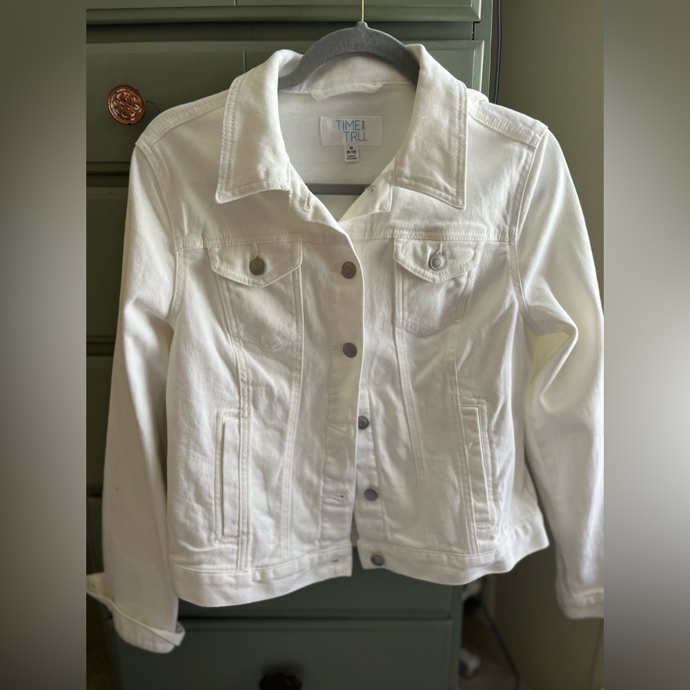 BNWT! Time and Tru Women's Crisp White Jean Jacket